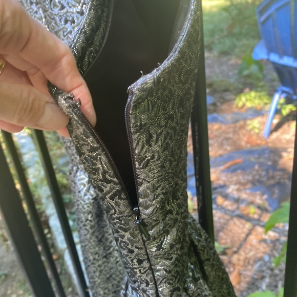 Frenchie cocktail sleeveless dress black and silver size large - Picture 5 of 8